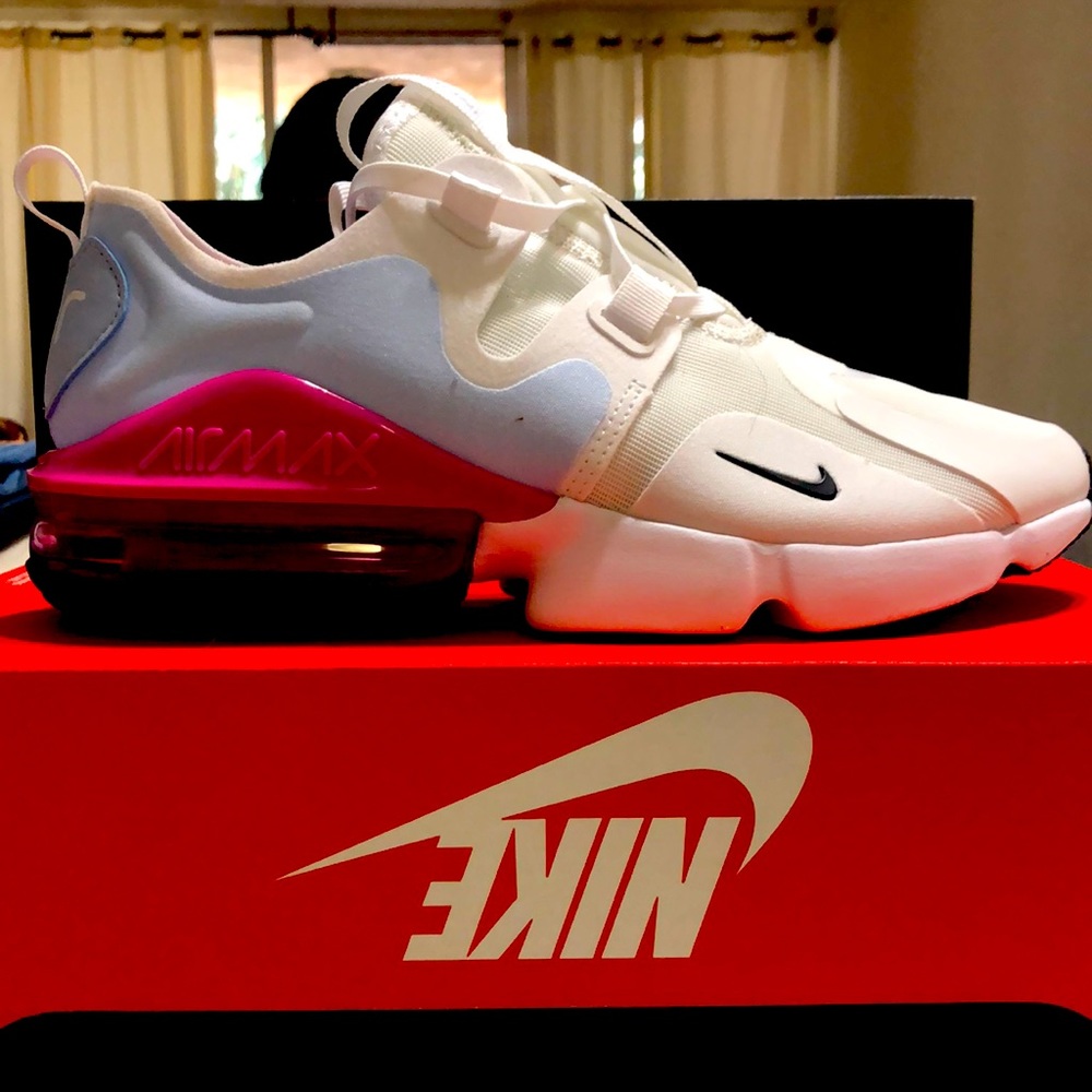 Woman’s Air Max Infinity